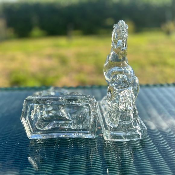 COPY - Set of Two Rearing Horse Bookends by L.E. Smith - Picture 2 of 4